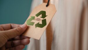 Vêtement fait avec des matériaux durables et organiques