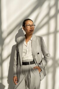 Tailleur minimaliste pour femme
