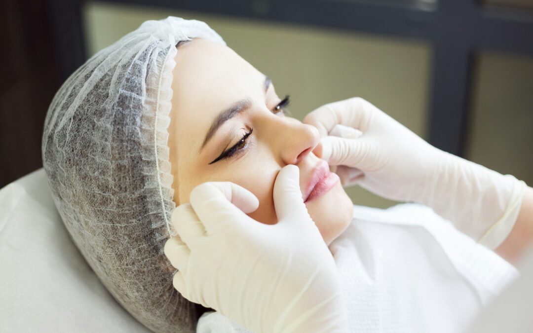 Découvrez les partages d’expériences de personnes ayant eu recours à un lifting du visage