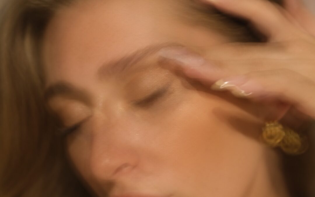 Le lifting moderne : des résultats naturels pour un visage reposé, sans effet figé